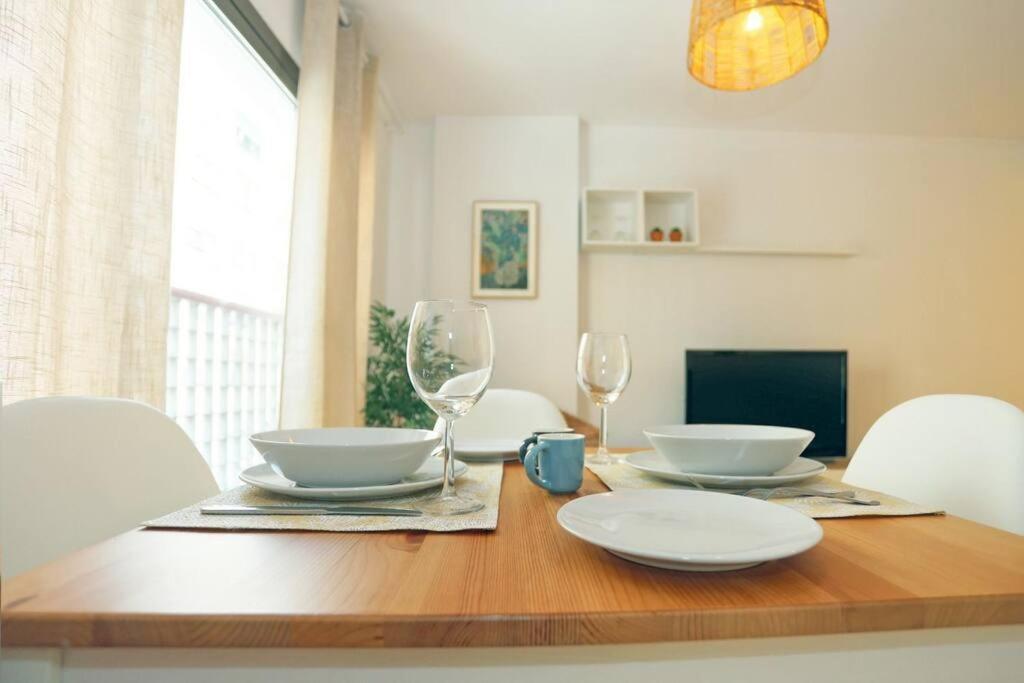 Casa Fenicia - Cosy Apartment With Free Private Parking Málaga Eksteriør bilde
